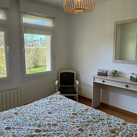 Apartmán 3 Pieces Avec Terrasse Pres De La Et Parking Securise - Fr-1-487-379 *