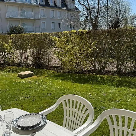 3 Pieces Avec Terrasse Pres De La Et Parking Securise - Fr-1-487-379