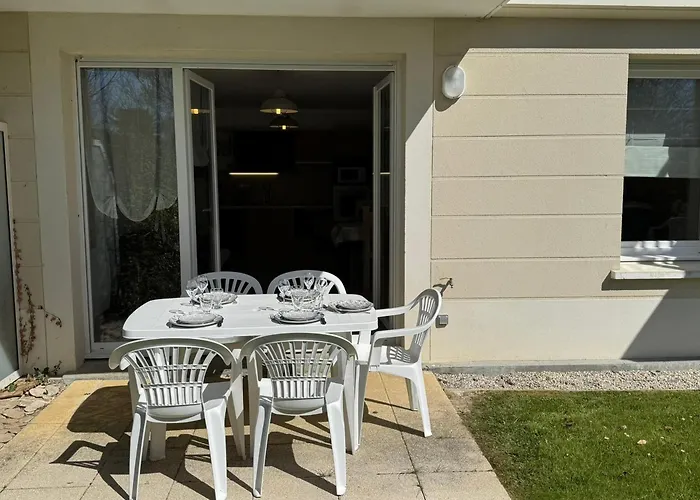 Apartment 3 Pieces Avec Terrasse Pres De La Et Parking Securise - Fr-1-487-379 *